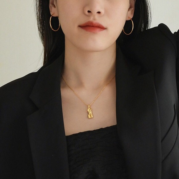 18K Gold Plated Medium Hoop Earrings - Picture 3 of 3